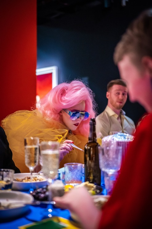 Mākslinieka Mailza Oldridža izstādes atklāšana muzejā «Fotografiska» Tallinā. Foto: Siim Loog 335473