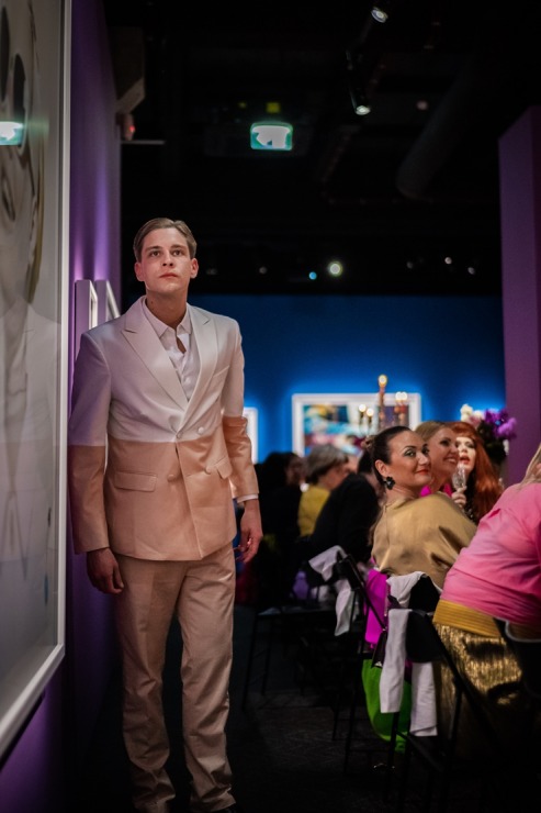 Mākslinieka Mailza Oldridža izstādes atklāšana muzejā «Fotografiska» Tallinā. Foto: Siim Loog 335481