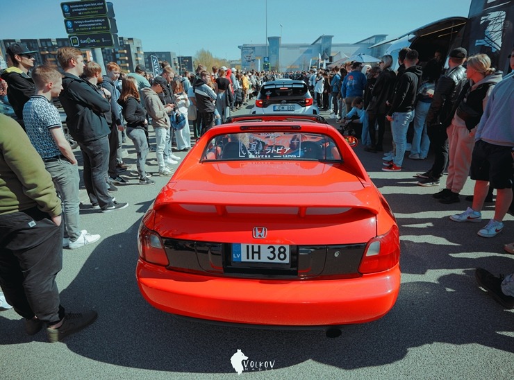 Japāņu automašīnu saietā «Japfest Riga» pulcējas 250 spēkratu īpašnieki no Baltijas. Foto: Sergejs Volkovs Japāņu automašīnu saietā «Japfest Riga» pulcējas 250 spēkratu īpašnieki no Baltijas. Foto: Sergejs Volkovs 335498
