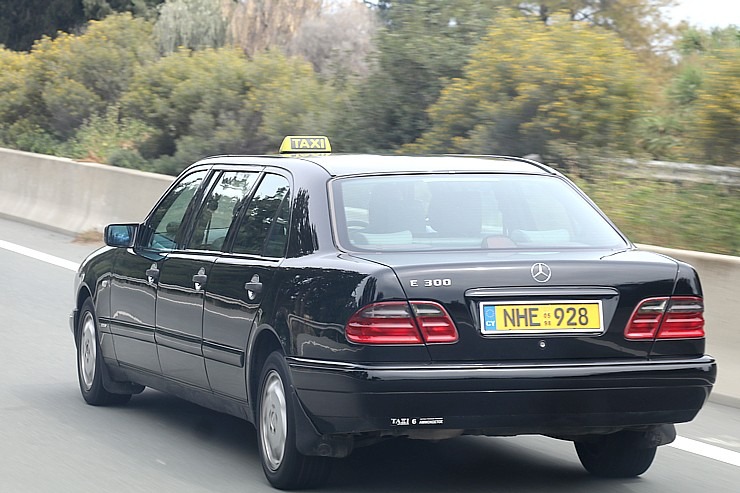 Travelnews.lv iepazīst Kipras lielceļus, māju arhitektūru un robežkontrolpunktu uz Ziemeļkipru 335877