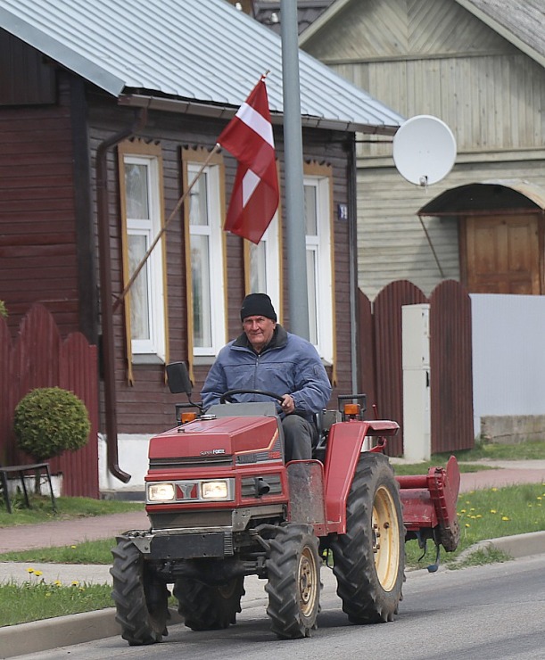 Travelnews.lv par godu 4.maijam un Krāslavas 100. gadu jubilejai noiet 20 km pārgājienu 335934