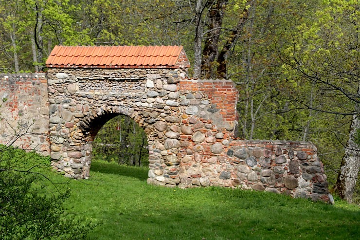 Travelnews.lv par godu 4.maijam un Krāslavas 100. gadu jubilejai noiet 20 km pārgājienu 335947