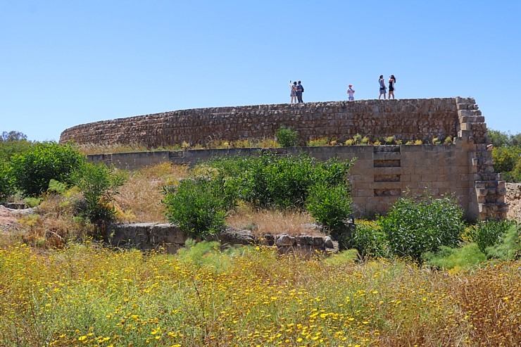 Travelnews.lv apmeklē Ziemeļkipras iespaidīgākās antīkās romiešu pilsētas drupas Salamis 336203