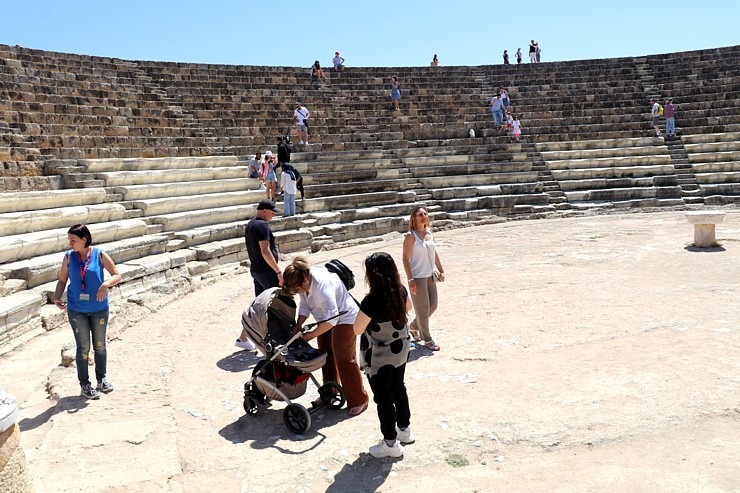 Travelnews.lv apmeklē Ziemeļkipras iespaidīgākās antīkās romiešu pilsētas drupas Salamis 336196