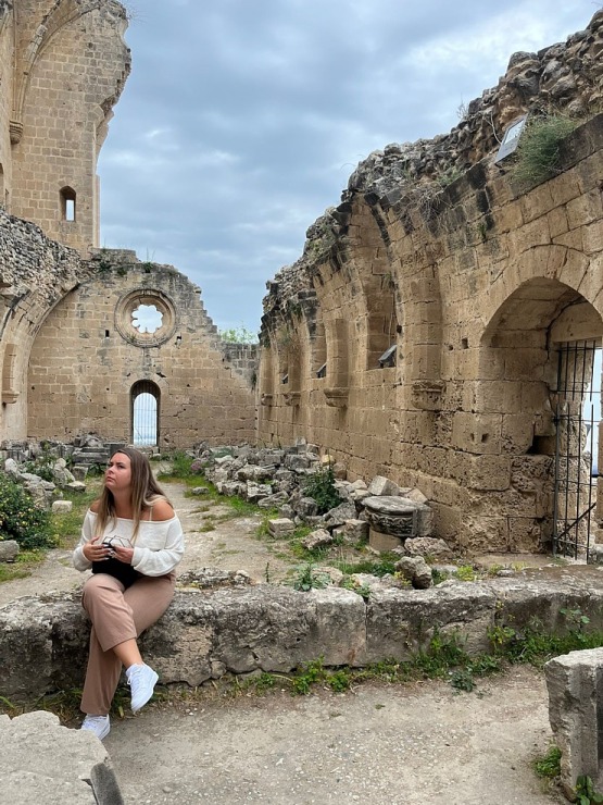 Travelnews.lv apmeklē XIV gadsimtā uzcelto un augustīniešu mūku Bellapais abatiju Ziemeļkiprā. Sadarbībā ar Puzzle Travel Travelnews.lv apmeklē XIV gadsimtā uzcelto un augustīniešu mūku Bellapais abatiju Ziemeļkiprā. Sadarbībā ar Puzzle Travel 336340