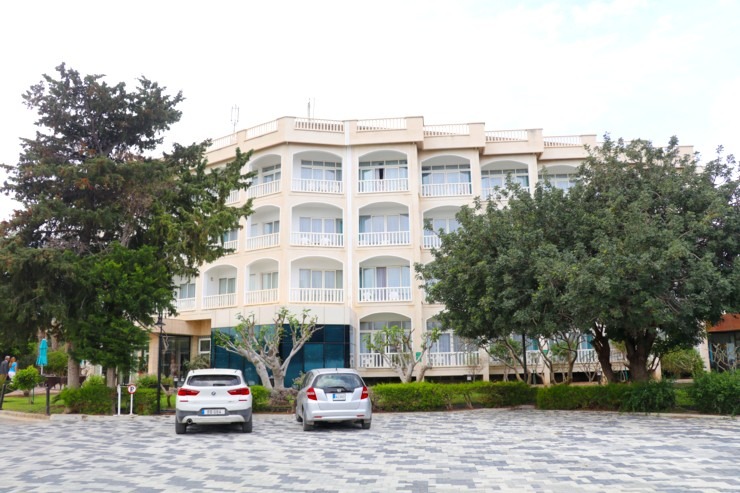 Travelnews.lv iepazīst Ziemeļkipras vienkāršu un viesmīlīgu viesnīcu «Denizkizi Hotel & Beach». Sadarbībā ar Puzzle Travel Travelnews.lv iepazīst Ziemeļkipras vienkāršu un viesmīlīgu viesnīcu «Denizkizi Hotel & Beach». Sadarbībā ar Puzzle Travel 336601
