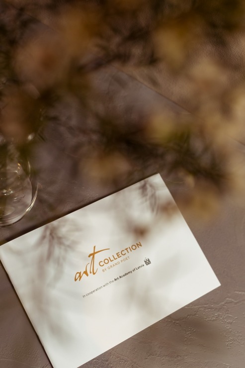 «Grand Poet by Semarah Hotels» uzņem mākslinieces Alises Builevicas izstādi «Klejotājs». Foto: Lauma Kalniņa «Grand Poet by Semarah Hotels» uzņem mākslinieces Alises Builevicas izstādi «Klejotājs». Foto: Lauma Kalniņa 336678