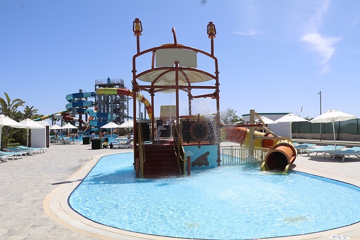 Iepazīstam Ziemeļkipras 5 zvaigžņu viesnīcas «Limak Cyprus Deluxe Hotel» telpas un bērnu ciematu. Sadarbībā ar Puzzle Travel Iepazīstam Ziemeļkipras 5 zvaigžņu viesnīcas «Limak Cyprus Deluxe Hotel» telpas un bērnu ciematu. Sadarbībā ar Puzzle Travel 337312