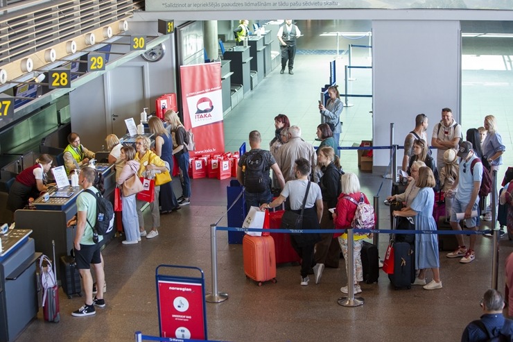 «ITAKA Latvija» sadarbībā ar «Buzz Airlines» uzsāka lidojumus no Rīgas uz Kavalu un Tirānu. Foto: ITAKA Latvija «ITAKA Latvija» sadarbībā ar «Buzz Airlines» uzsāka lidojumus no Rīgas uz Kavalu un Tirānu. Foto: ITAKA Latvija 337403