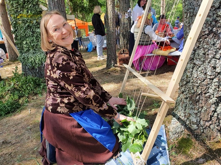 Slutišķos Tautas mākslas festivālā «Augšdaugava 2023» atklāj Lielā Augšdaugavas musturdeķa tiltu. Foto: Inese Minova Slutišķos Tautas mākslas festivālā «Augšdaugava 2023» atklāj Lielā Augšdaugavas musturdeķa tiltu. Foto: Inese Minova 337671