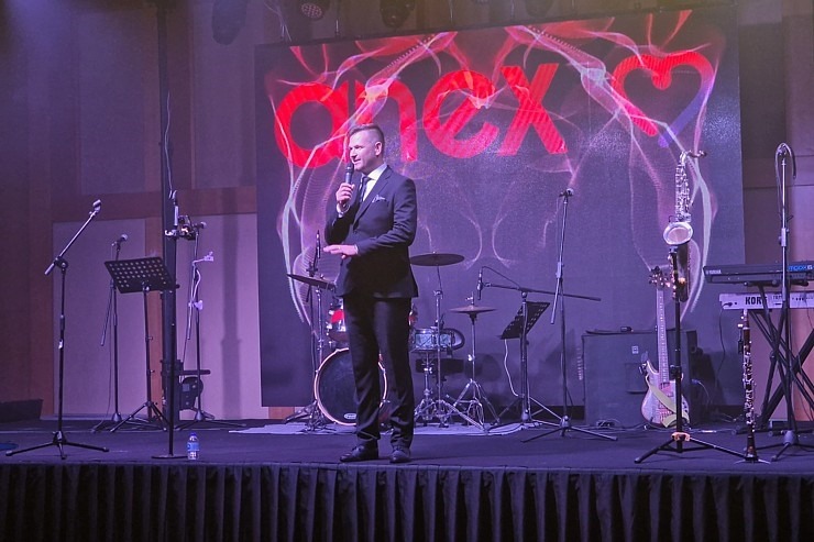 Tūroperators «Anex Tour Latvia» uzaicina Latvijas tūrisma firmas uz svinīgu pasākumu Turcijā. Foto: Mārtiņš Strubergs Tūroperators «Anex Tour Latvia» uzaicina Latvijas tūrisma firmas uz svinīgu pasākumu Turcijā. Foto: Mārtiņš Strubergs 338015