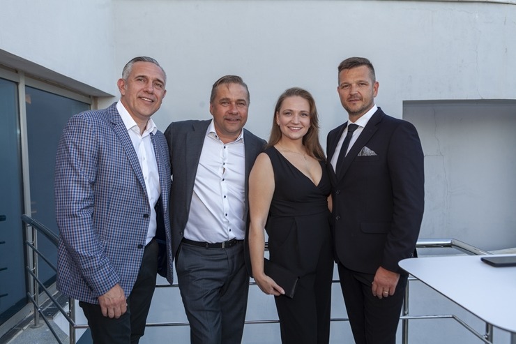 Tūroperators «Anex Tour Latvia» uzaicina Latvijas tūrisma firmas uz svinīgu pasākumu Turcijā. Foto: Mārtiņš Strubergs Tūroperators «Anex Tour Latvia» uzaicina Latvijas tūrisma firmas uz svinīgu pasākumu Turcijā. Foto: Mārtiņš Strubergs 338029