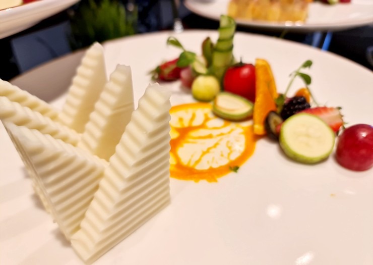 Travelnews.lv iepazīst Ziemeļkipras viesnīcas «Merit Royal Diamond Hotel & Spa» pusdienu piedāvājumu. Sadarbībā ar Puzzle Travel Travelnews.lv iepazīst Ziemeļkipras viesnīcas «Merit Royal Diamond Hotel & Spa» pusdienu piedāvājumu. Sadarbībā ar Puzzle Travel 338438