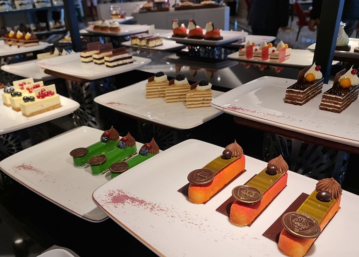 Travelnews.lv iepazīst Ziemeļkipras viesnīcas «Merit Royal Diamond Hotel & Spa» pusdienu piedāvājumu. Sadarbībā ar Puzzle Travel Travelnews.lv iepazīst Ziemeļkipras viesnīcas «Merit Royal Diamond Hotel & Spa» pusdienu piedāvājumu. Sadarbībā ar Puzzle Travel 338440