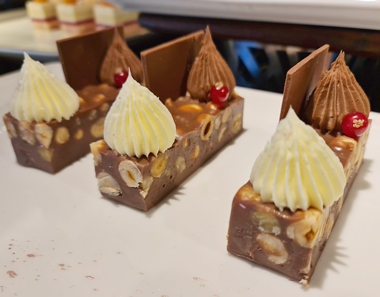Travelnews.lv iepazīst Ziemeļkipras viesnīcas «Merit Royal Diamond Hotel & Spa» pusdienu piedāvājumu. Sadarbībā ar Puzzle Travel Travelnews.lv iepazīst Ziemeļkipras viesnīcas «Merit Royal Diamond Hotel & Spa» pusdienu piedāvājumu. Sadarbībā ar Puzzle Travel 338453