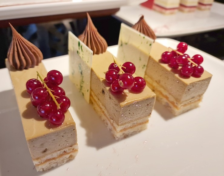 Travelnews.lv iepazīst Ziemeļkipras viesnīcas «Merit Royal Diamond Hotel & Spa» pusdienu piedāvājumu. Sadarbībā ar Puzzle Travel Travelnews.lv iepazīst Ziemeļkipras viesnīcas «Merit Royal Diamond Hotel & Spa» pusdienu piedāvājumu. Sadarbībā ar Puzzle Travel 338456