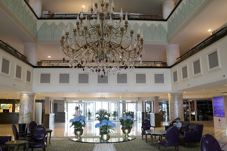 Travelnews.lv iepazīst Ziemeļkipras viesnīcu «Merit Park Hotel Casino & Spa» Kirēnijā. Sadarbībā ar Puzzle Travel Travelnews.lv iepazīst Ziemeļkipras viesnīcu «Merit Park Hotel Casino & Spa» Kirēnijā. Sadarbībā ar Puzzle Travel 338479