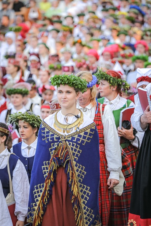 Fotogrāfs Mareks Galinovskis piedāvā īpašus fotomirkļus no koru lielkoncerta «Tīrums. Dziesmas ceļš». #CUPRA #Autobrava #VEFkvartals #UFOGolf #TrueSto Fotogrāfs Mareks Galinovskis piedāvā īpašus fotomirkļus no koru lielkoncerta «Tīrums. Dziesmas ceļš». #CUPRA #Autobrava #VEFkvartals #UFOGolf #TrueSto 339168