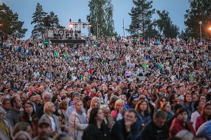 Fotogrāfs Mareks Galinovskis piedāvā īpašus fotomirkļus no koru lielkoncerta «Tīrums. Dziesmas ceļš». #CUPRA #Autobrava #VEFkvartals #UFOGolf #TrueSto Fotogrāfs Mareks Galinovskis piedāvā īpašus fotomirkļus no koru lielkoncerta «Tīrums. Dziesmas ceļš». #CUPRA #Autobrava #VEFkvartals #UFOGolf #TrueSto 339200