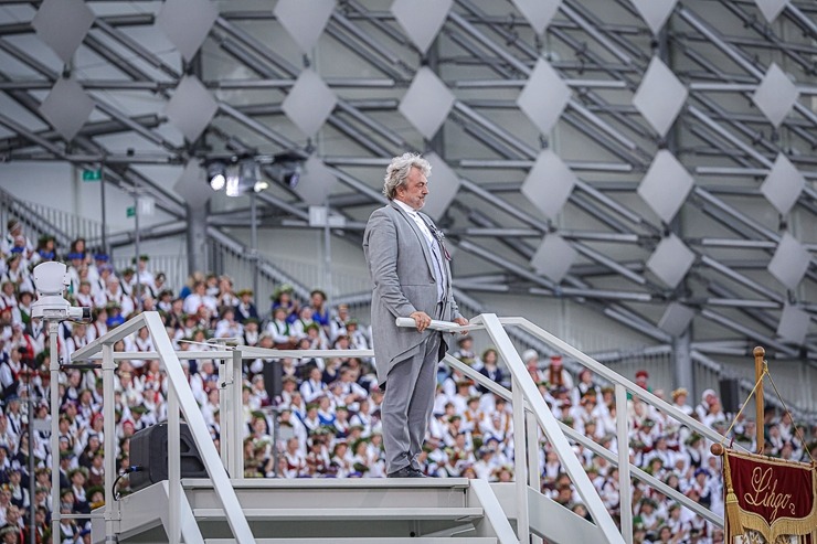 Fotogrāfs Mareks Galinovskis: Dziesmu svētku lielkoncerts «Tīrums. Dziesmas ceļš» skan Mežaparka Lielajā estrādē Fotogrāfs Mareks Galinovskis: Dziesmu svētku lielkoncerts «Tīrums. Dziesmas ceļš» skan Mežaparka Lielajā estrādē 339832