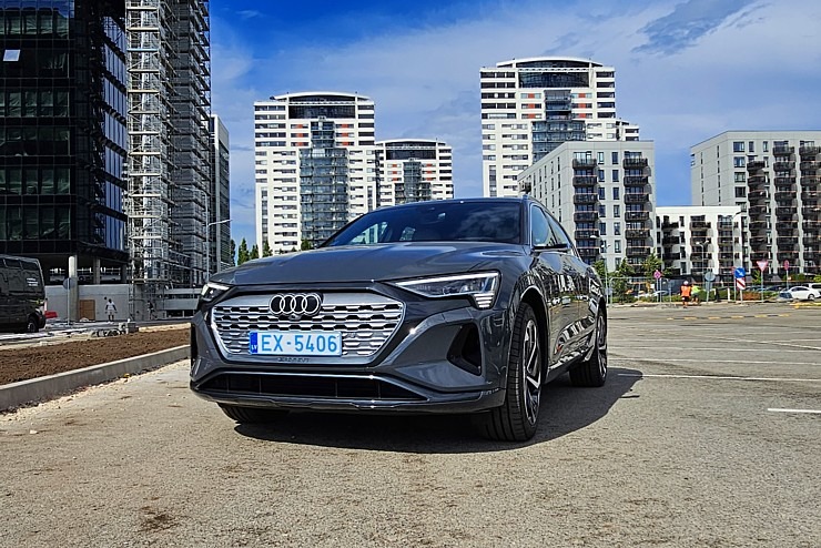 Travelnews.lv ar jauno un elektrisko «Audi Q8 e-tron» apceļo un izbauda Latgali 340333
