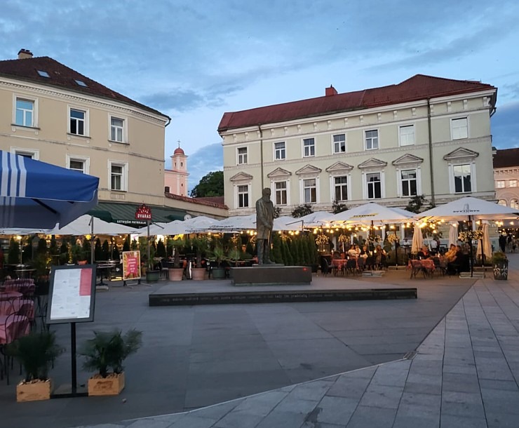 Travelnews.lv apmeklē Trīs krustu kalnu Lietuvas galvaspilsētā Viļņā 340353