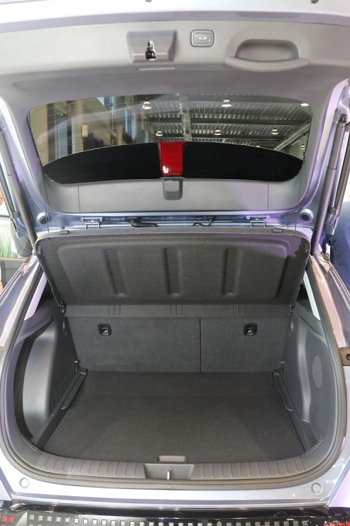 Rīgas autosalonā «Autohalle» tiek prezentēts jaunais «Hyundai Kona Electric» 341393