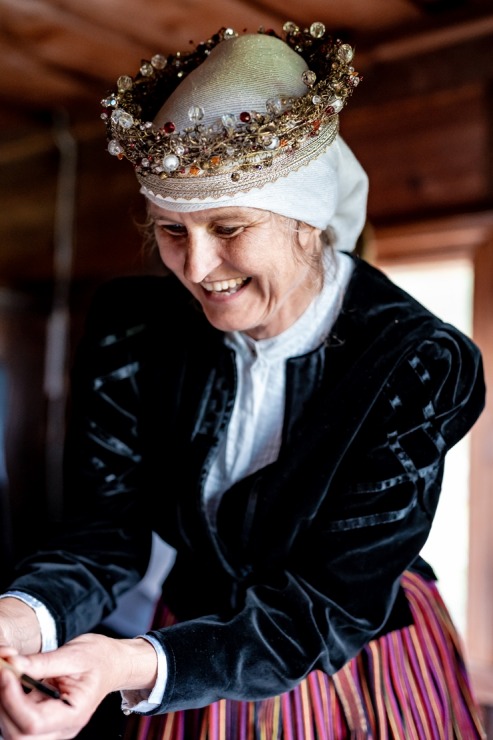 Latvijas Etnogrāfiskais brīvdabas muzejs piedāvā telpas svinīgiem pasākumiem un godiem. Foto: Rolands Balodis Latvijas Etnogrāfiskais brīvdabas muzejs piedāvā telpas svinīgiem pasākumiem un godiem. Foto: Rolands Balodis 341619