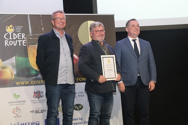 Travelnews.lv izstādē «Riga Food» apmeklē Sidra festivāla apbalvošanas ceremoniju un nodegustē 18 valstu sidrus Travelnews.lv izstādē «Riga Food» apmeklē Sidra festivāla apbalvošanas ceremoniju un nodegustē 18 valstu sidrus 342920