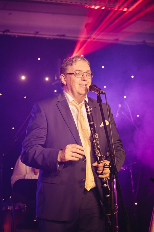 Pasaules kokteiļu čempions Staņislavs Jonāns ir lepns par «Rīgas kokteiļu festivālu 2023». Foto: brandins.lv 343540