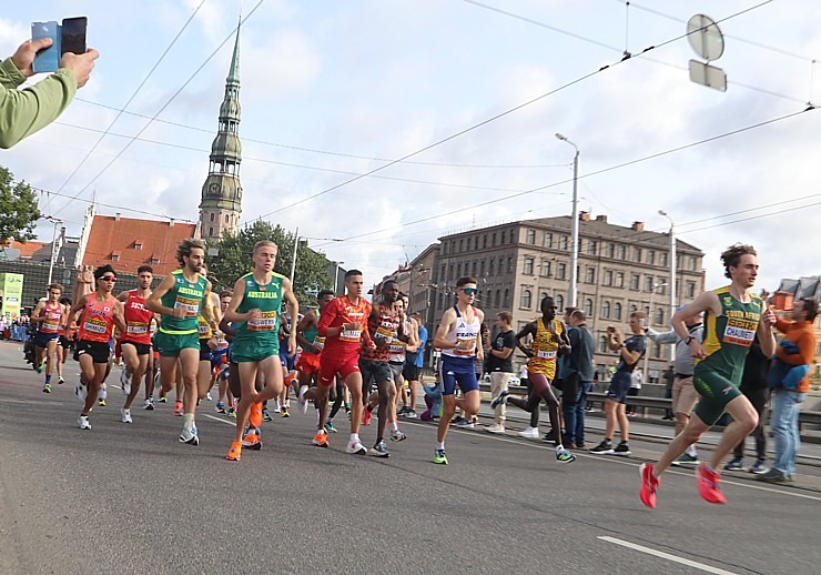 Pasaules skriešanas čempionāts 2023 Rīgā pulcē pasaules labākos ielu skrējējus labos laika apstākļos Pasaules skriešanas čempionāts 2023 Rīgā pulcē pasaules labākos ielu skrējējus labos laika apstākļos 343937