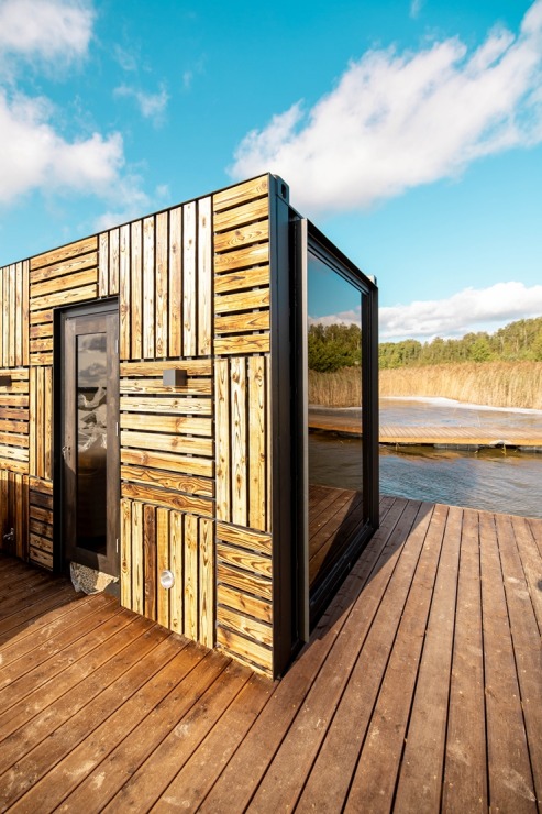 Pie gleznaina ezera Zemgalē atklāj romantiskas naktsmītnes – «Zebrus resort». Foto: Zebrus resort Pie gleznaina ezera Zemgalē atklāj romantiskas naktsmītnes – «Zebrus resort». Foto: Zebrus resort 344274