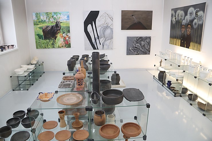 Apmeklējam Jēkabpils 1991. gadā dibināto mākslas galeriju «Manss» sadarbībā ar LIAA un ALTA 344903