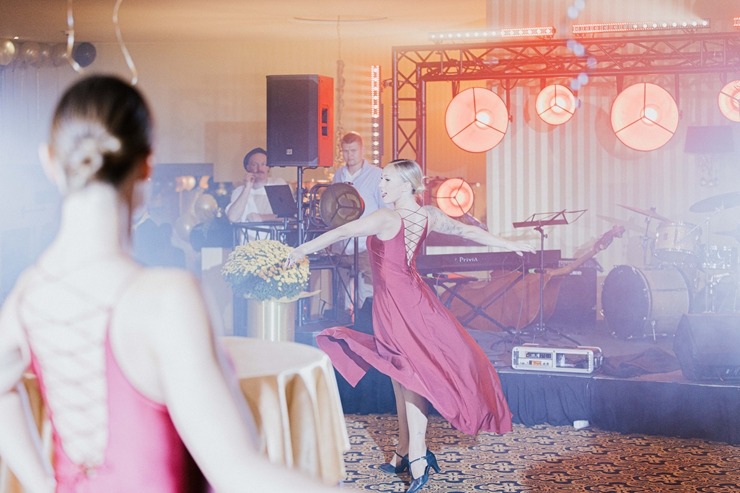 «Baltic Beach Hotel & SPA» pulcē draugus uz dāsnuma un izdevīgo piedāvājumu gadatirgu «Saulainā nakts». Foto: Artis Veigurs «Baltic Beach Hotel & SPA» pulcē draugus uz dāsnuma un izdevīgo piedāvājumu gadatirgu «Saulainā nakts». Foto: Artis Veigurs 345159