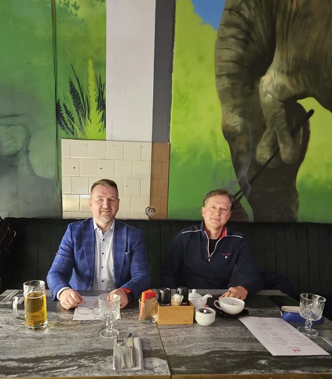Rīgas Tallinas ielas kvartālā atvēries jauns restorāns «RED», kur garneles var ēst, cik lien vēderā Rīgas Tallinas ielas kvartālā atvēries jauns restorāns «RED», kur garneles var ēst, cik lien vēderā 346726