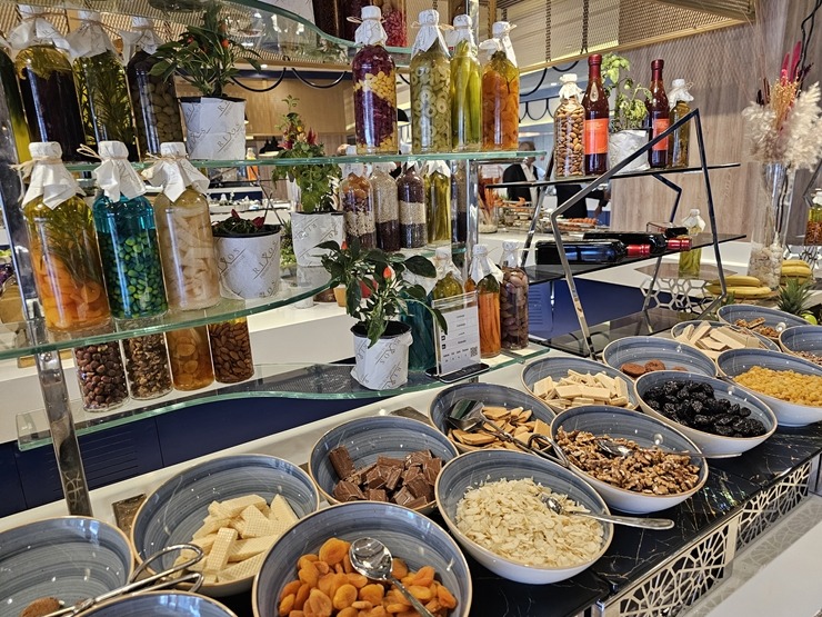 Travelnews.lv sadarbībā ar «ANEX Tour» izbauda jaunās Šarm eš Šeihas viesnīcas «Rixos Radamis» brokastis Travelnews.lv sadarbībā ar «ANEX Tour» izbauda jaunās Šarm eš Šeihas viesnīcas «Rixos Radamis» brokastis 347518
