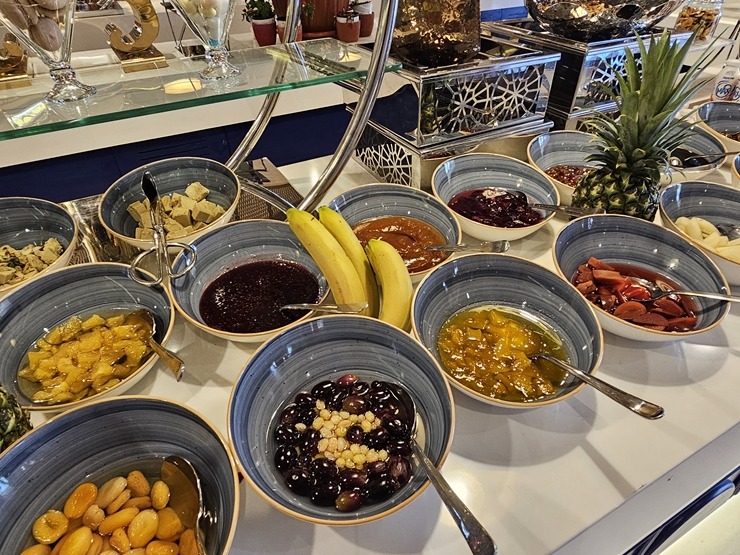 Travelnews.lv sadarbībā ar «ANEX Tour» izbauda jaunās Šarm eš Šeihas viesnīcas «Rixos Radamis» brokastis Travelnews.lv sadarbībā ar «ANEX Tour» izbauda jaunās Šarm eš Šeihas viesnīcas «Rixos Radamis» brokastis 347535