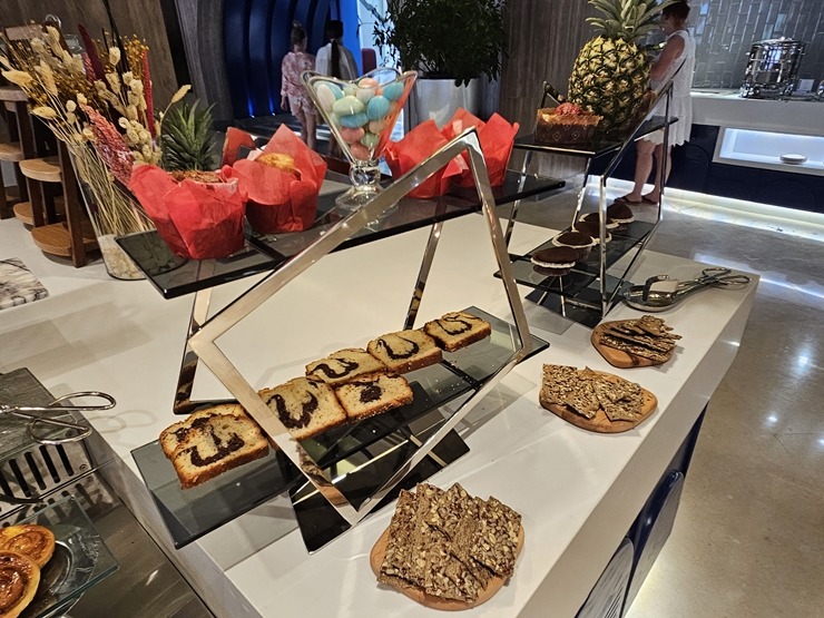Travelnews.lv sadarbībā ar «ANEX Tour» izbauda jaunās Šarm eš Šeihas viesnīcas «Rixos Radamis» brokastis Travelnews.lv sadarbībā ar «ANEX Tour» izbauda jaunās Šarm eš Šeihas viesnīcas «Rixos Radamis» brokastis 347544