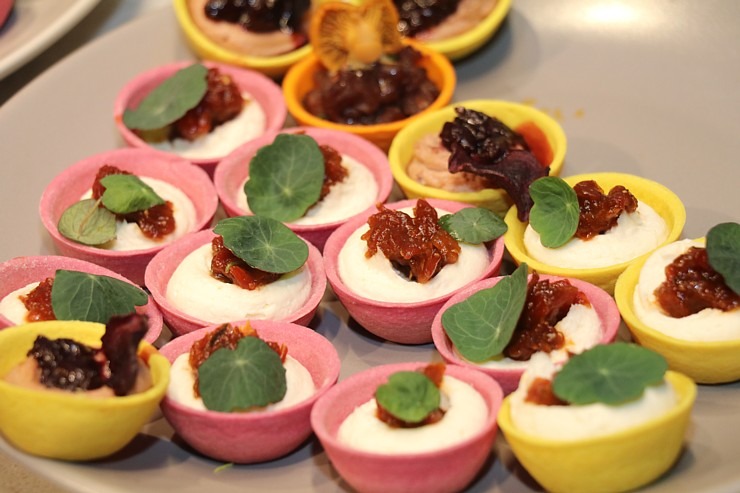 Travelnewslv piedalās pavārgrāmatas «BALTIC CHEFS 2» un ARENS salona jaunās ekspozīcijas prezentāciju 347837