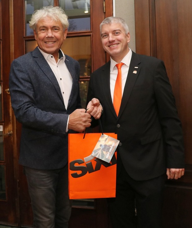 Auto noma «Sixt Latvija» kopā ar šefpavāru Mārtiņu Sirmo rīko Ziemassvētku pateicības brokastis sadarbības partneriem Auto noma «Sixt Latvija» kopā ar šefpavāru Mārtiņu Sirmo rīko Ziemassvētku pateicības brokastis sadarbības partneriem 348360