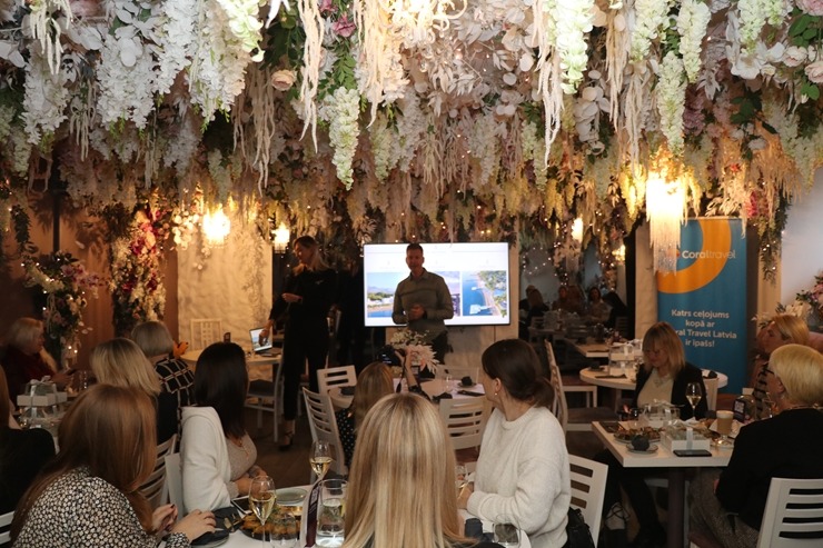 «Coral Travel Latvia» kopā ar Turcijas «Nirvana Hotels» pulcē ceļojumu konsultantus uz bagātīgām brokastīm «Coral Travel Latvia» kopā ar Turcijas «Nirvana Hotels» pulcē ceļojumu konsultantus uz bagātīgām brokastīm 348771