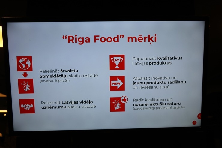 Pavāru kluba 20.gadu jubilejas kopsapulce notiek viesnīcā «Pullman Riga Old Town». Foto: Līga Elsiņa-Zuicena / Aivars Mackevičs Pavāru kluba 20.gadu jubilejas kopsapulce notiek viesnīcā «Pullman Riga Old Town». Foto: Līga Elsiņa-Zuicena / Aivars Mackevičs 348960