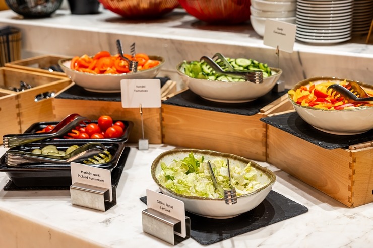 Tagad drošas agra rīta brokastis ir garantētas ar aplikācijas «Eatinhotels.lv» palīdzību. Foto: Eatinhotels.lv Tagad drošas agra rīta brokastis ir garantētas ar aplikācijas «Eatinhotels.lv» palīdzību. Foto: Eatinhotels.lv 350034