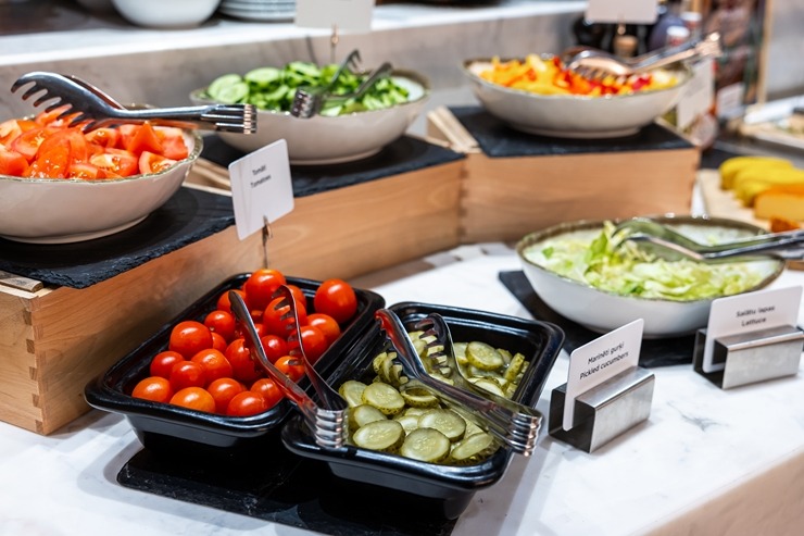 Tagad drošas agra rīta brokastis ir garantētas ar aplikācijas «Eatinhotels.lv» palīdzību. Foto: Eatinhotels.lv Tagad drošas agra rīta brokastis ir garantētas ar aplikācijas «Eatinhotels.lv» palīdzību. Foto: Eatinhotels.lv 350041