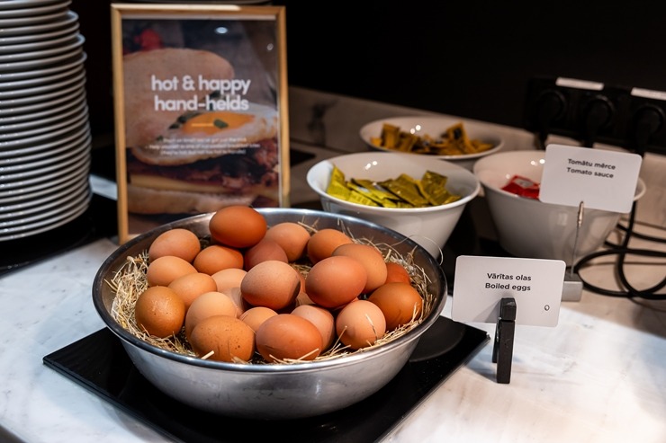 Tagad drošas agra rīta brokastis ir garantētas ar aplikācijas «Eatinhotels.lv» palīdzību. Foto: Eatinhotels.lv Tagad drošas agra rīta brokastis ir garantētas ar aplikācijas «Eatinhotels.lv» palīdzību. Foto: Eatinhotels.lv 350047