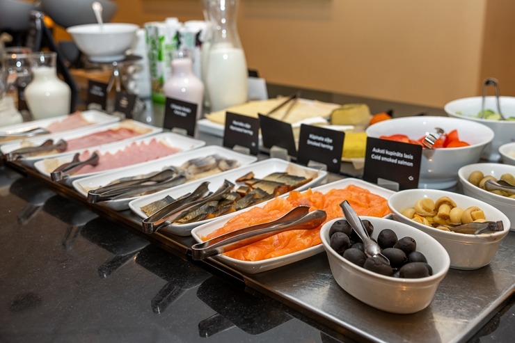 Tagad drošas agra rīta brokastis ir garantētas ar aplikācijas «Eatinhotels.lv» palīdzību. Foto: Eatinhotels.lv Tagad drošas agra rīta brokastis ir garantētas ar aplikācijas «Eatinhotels.lv» palīdzību. Foto: Eatinhotels.lv 350054