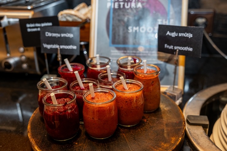 Tagad drošas agra rīta brokastis ir garantētas ar aplikācijas «Eatinhotels.lv» palīdzību. Foto: Eatinhotels.lv Tagad drošas agra rīta brokastis ir garantētas ar aplikācijas «Eatinhotels.lv» palīdzību. Foto: Eatinhotels.lv 350057