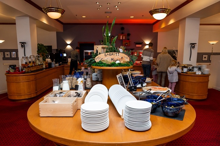Tagad drošas agra rīta brokastis ir garantētas ar aplikācijas «Eatinhotels.lv» palīdzību. Foto: Eatinhotels.lv Tagad drošas agra rīta brokastis ir garantētas ar aplikācijas «Eatinhotels.lv» palīdzību. Foto: Eatinhotels.lv 350028