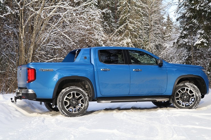 Apceļojam Latviju ar otrās paaudzes 6 cilindru jaudīgo «VW Amarok» 350093