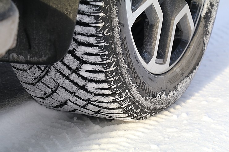 Apceļojam Latviju ar otrās paaudzes 6 cilindru jaudīgo «VW Amarok» 350094